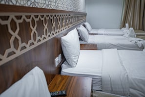 Basic-Vierbettzimmer | Kostenloses WLAN