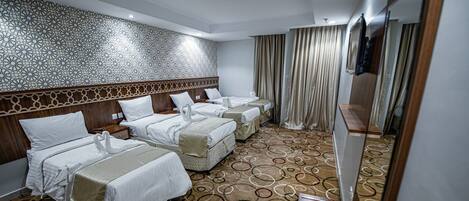 Basic Quadruple Room | Free WiFi
