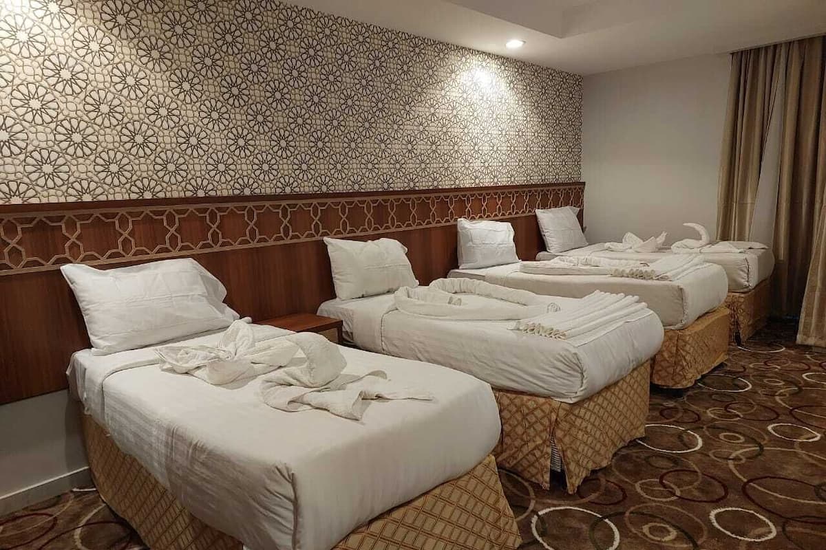 Basic Quadruple Room | Free WiFi