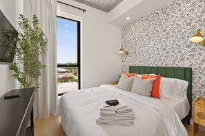 2 Schlafzimmer, Schreibtisch, Bügeleisen/Bügelbrett, kostenloses WLAN