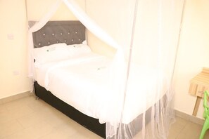 Standard Double Room | Free WiFi, bed sheets - The Haven Luxury Guest House moyale (Moyale)