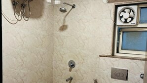 Superior Double or Twin Room, Balcony, City View | Bathroom | Shower, free toiletries, hair dryer (on request), slippers - Hotel Classic Park (New Delhi)