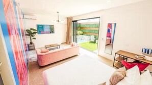 1 غرفة نوم وخزنة داخل الغرفة ومكتب وواي فاي مجانًا
