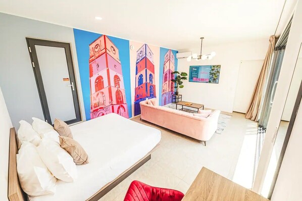 In-room safe, desk, free WiFi, bed sheets