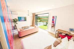 In-room safe, desk, free WiFi, bed sheets - 1 BDRM Suite for Any Budget, Private In-Suite Plunge Pool, Near Eagle Beach (Oranjestad)