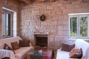 Interior - Pantanassa Villas - Erato with Sea View (Agia Marina)