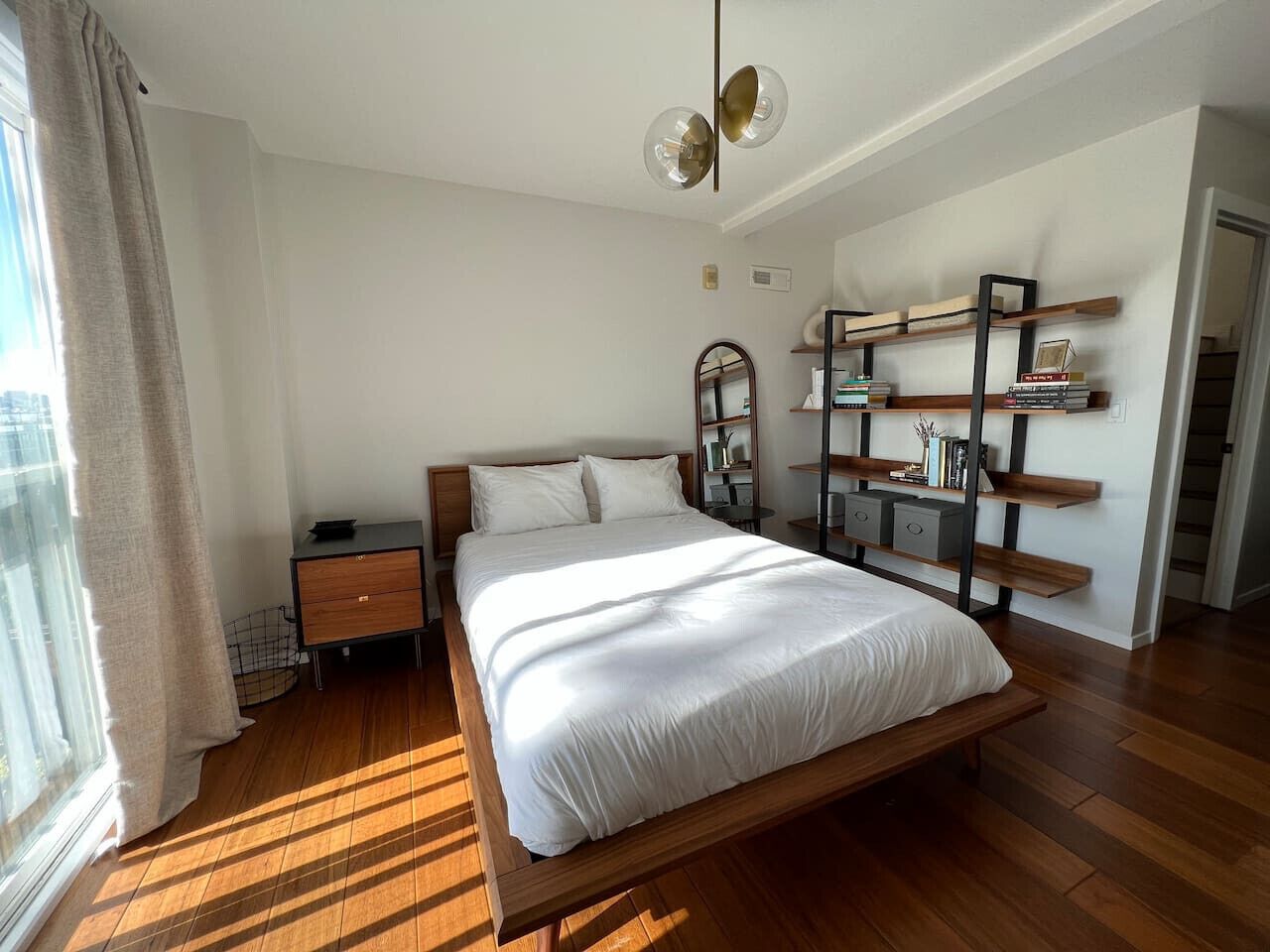 Bureau, fer et planche à repasser, Wi-Fi, literie fournie