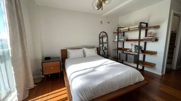 Bureau, fer et planche à repasser, Wi-Fi, literie fournie