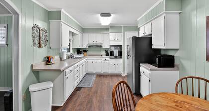 NEW! The Decoy Den | Perfect for Hunters & Anglers