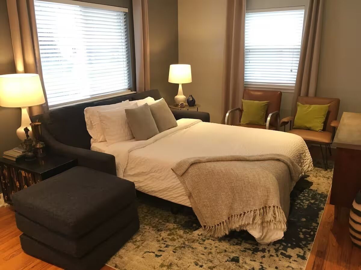 Ferros/tábuas de passar roupa, berço de viagem, Wi-Fi de cortesia