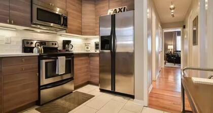 2 Bedroom Duplex Near Food, Shops, & KU Hospital 6