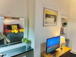 Room - Ideal pay-as-you-stay 1-bed apartment in Preston (Preston)