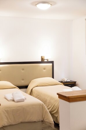 Classic Double or Twin Room, Non Smoking, Air conditioning | In-room safe, laptop workspace, blackout drapes, free WiFi