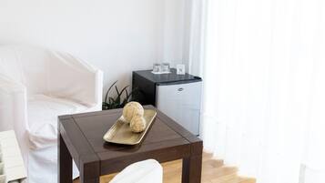 In-room safe, laptop workspace, blackout curtains, free WiFi