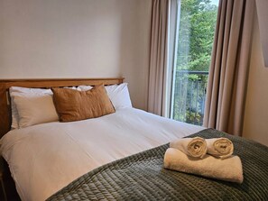 Bügeleisen/Bügelbrett, Reisekinderbett, WLAN, Bettwäsche