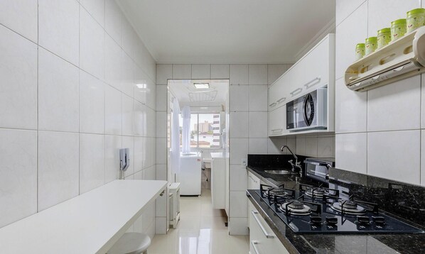 Apartment | Private kitchen - Your Complete Stay in the Best Location in Curitiba - Edgs (Curitiba)