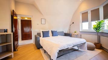 2 slaapkamers, een strijkplank/strijkijzer, wifi, beddengoed