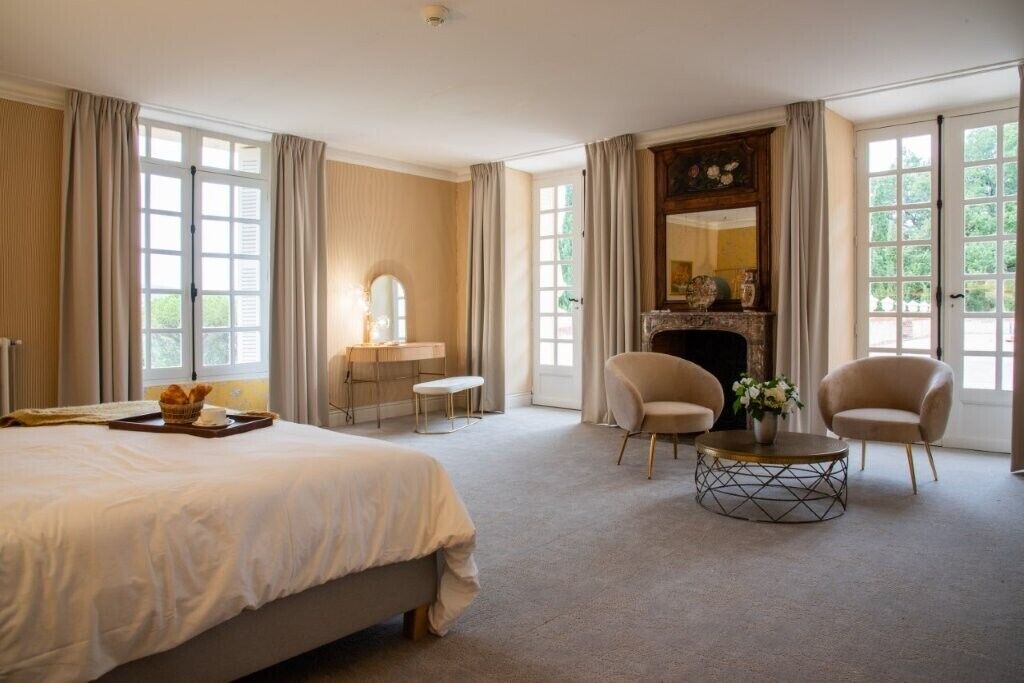 Royal Suite, Mountain View | In-room safe, free WiFi