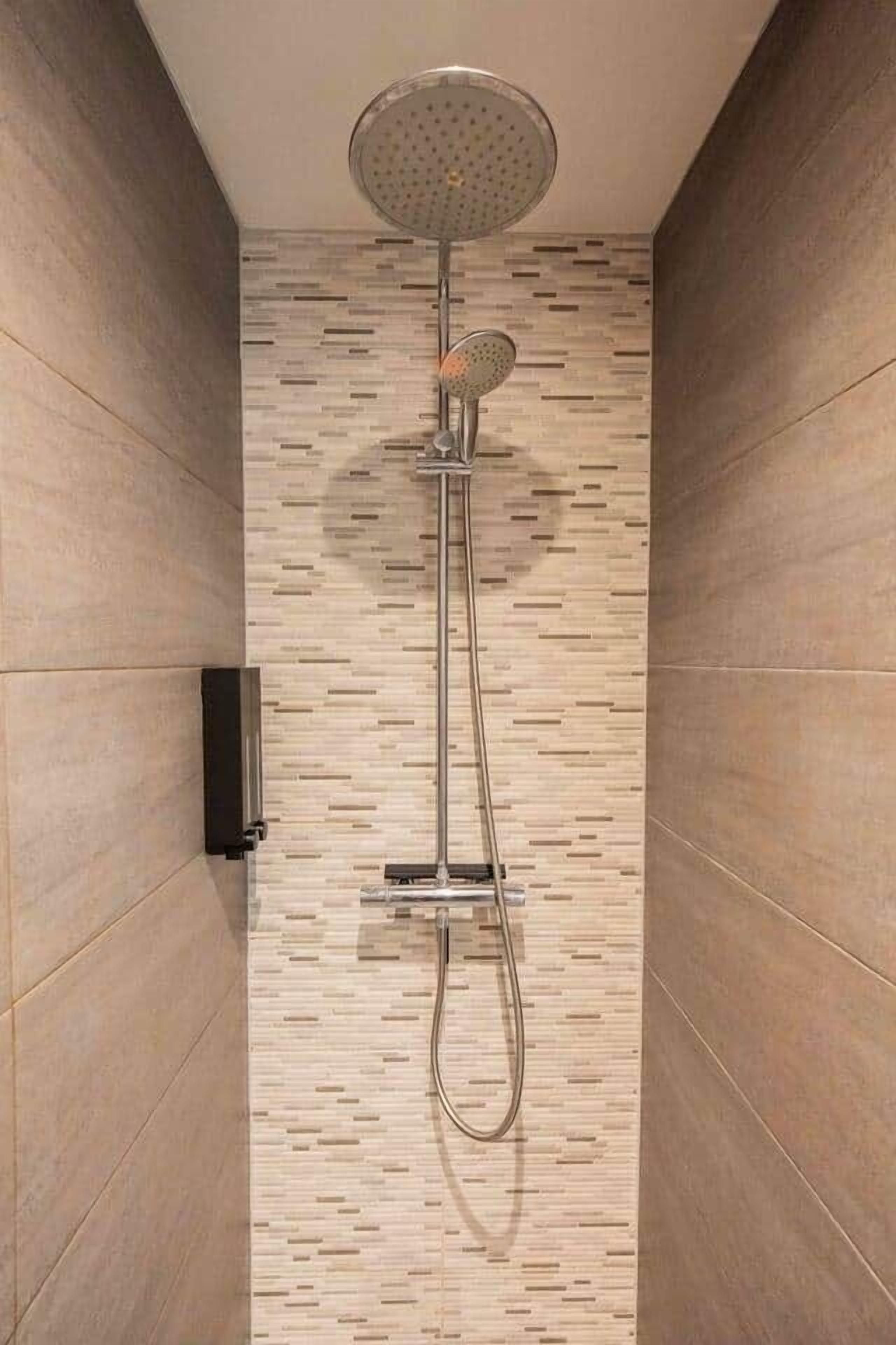 Free toiletries, hair dryer