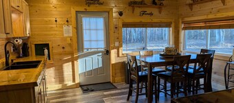 Chequamegon Acres 2-bedroom cabin just outside of Clam Lake, Direct trail access