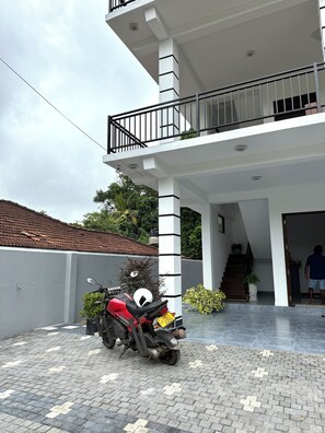 Fachada da propriedade