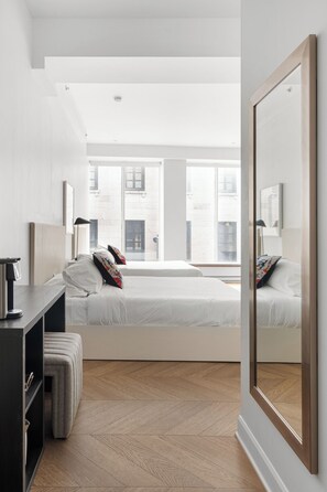 Minibar, blackout drapes, iron/ironing board, free WiFi - The Bowery Lofts Hotel (Montréal)
