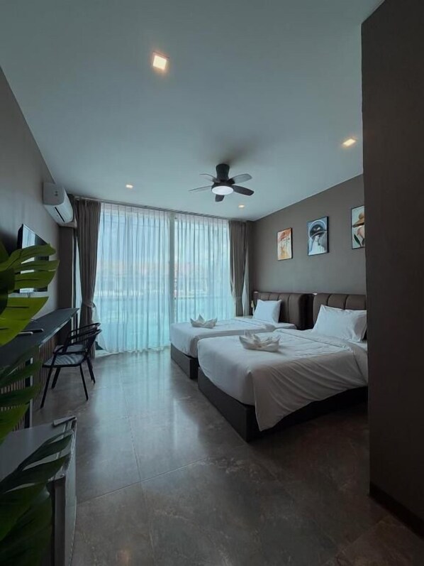 Chambre Deluxe avec lits jumeaux, balcon, vue montagne