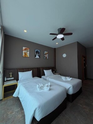 Kahden hengen deluxe-huone (kaksi sänkyä), parveke, vuoristonäköala | Ilmainen Wi-Fi