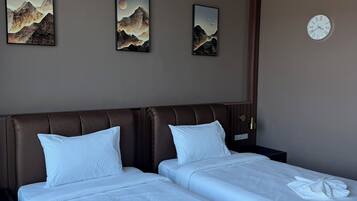 Deluxe Twin Room, Balcony, Mountain View | Free WiFi