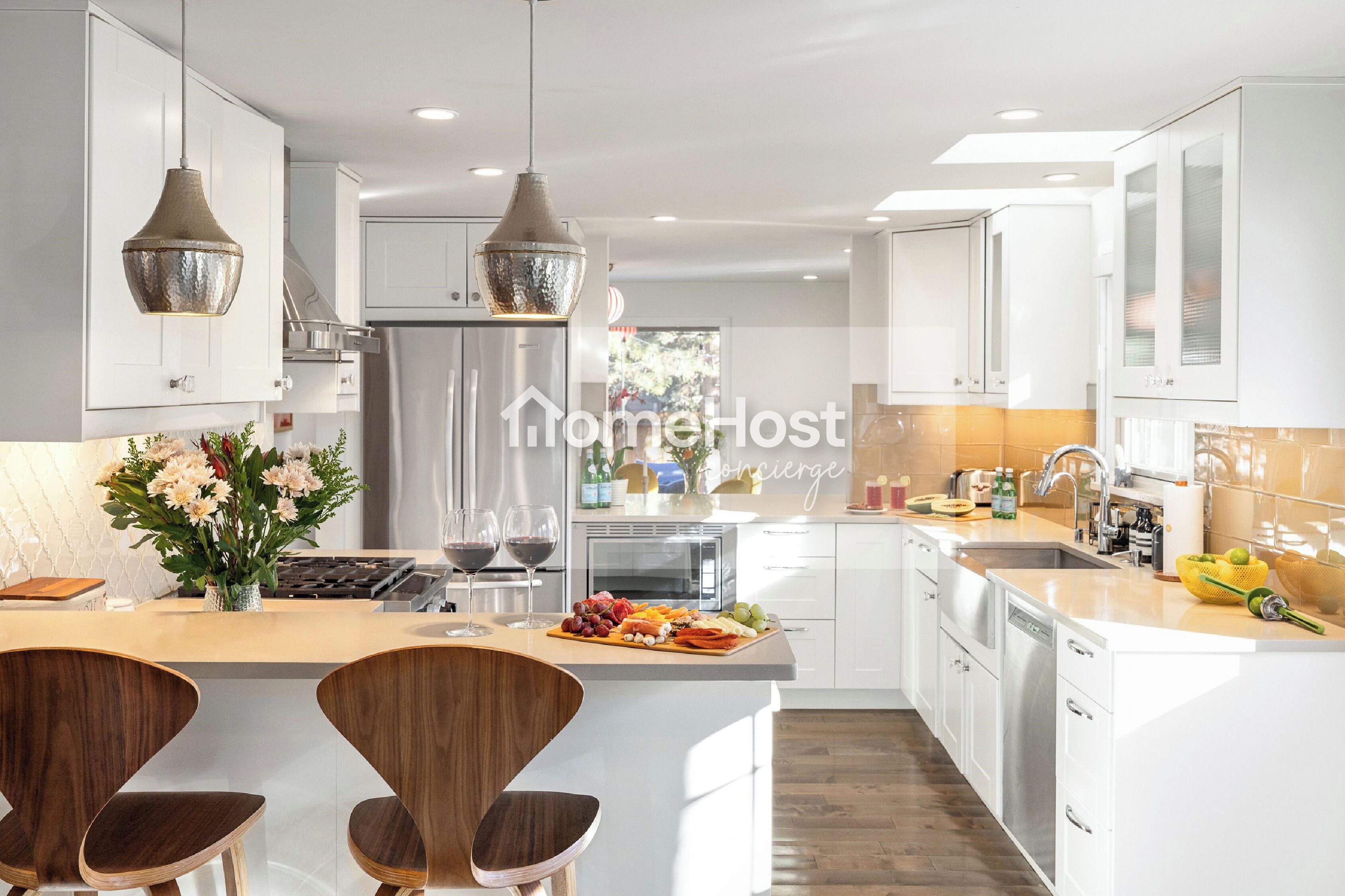 冰箱、微波炉、烤箱、炉灶