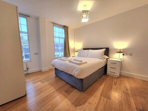 Bügeleisen/Bügelbrett, WLAN, Bettwäsche