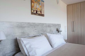 Iron/ironing board, travel cot, WiFi, bed sheets - Pantanassa Villas - Clio apartment with Sea view (Agia Marina)