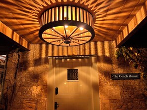Exterior detail - Dovecote Cotswold Cottages - The Coach House Suite (Churchill)