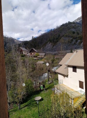 Vue depuis lâhĂ©bergement