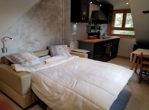 Studio-Apartment 'En Montagne, Mercantour' mit Bergblick, Gemeinschaftsgarten & WLAN