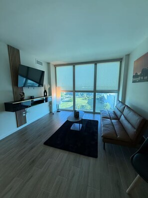 Living area - City-View Getaway in the Heart of Downtown (Fort Myers)