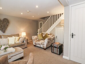 Living area - Curlew Cottage (Knutsford)