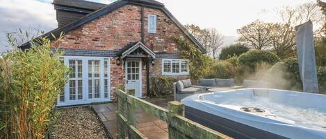 ลานระเบียง/นอกชาน