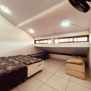 Interior - House in the heart of Peró, close to the shopping center and the famous Blue Flag beach. (Cabo Frio)