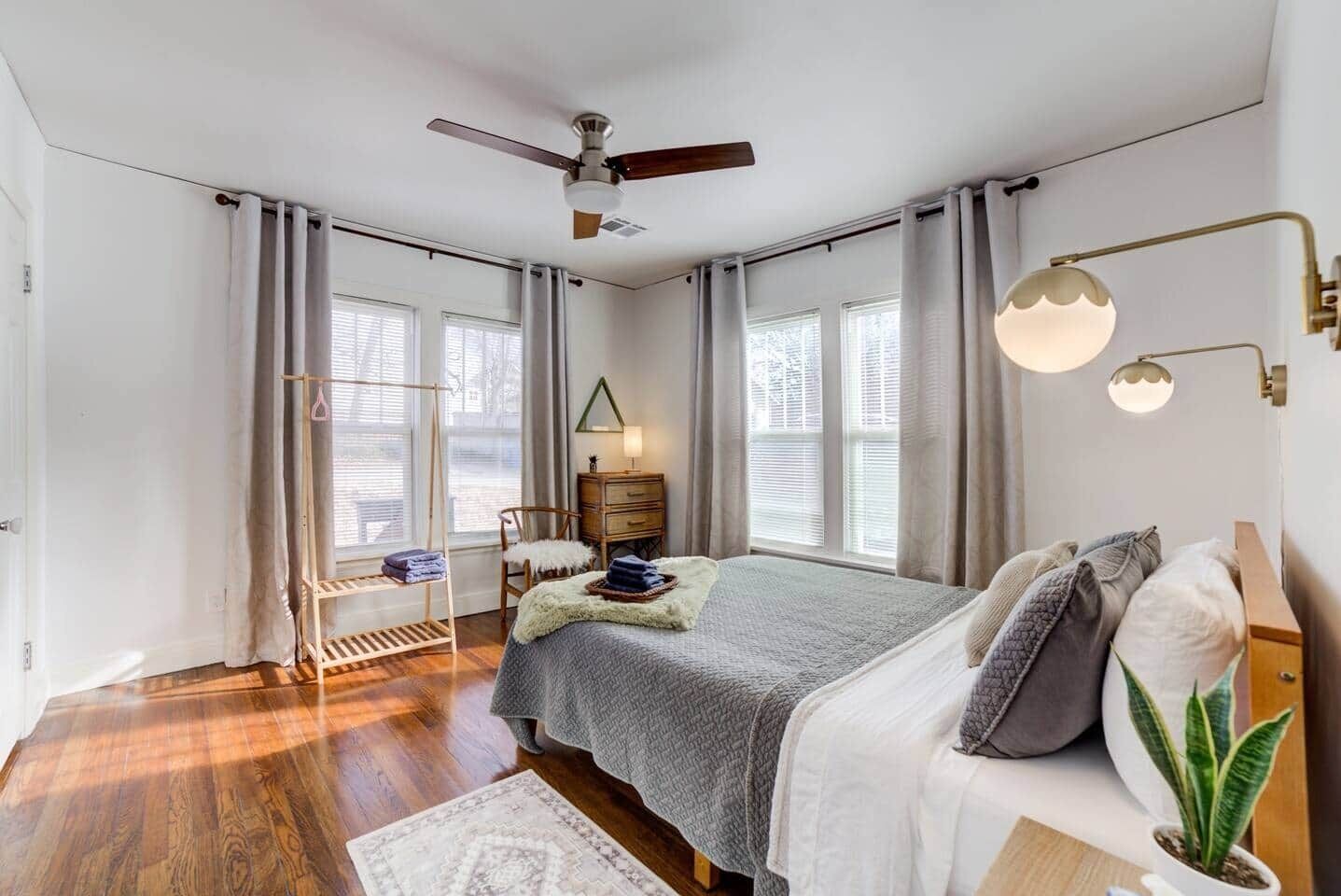 2 bedrooms, desk, iron/ironing board, free WiFi