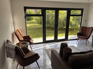 Interior - Modern lodge with hot tub in the heart of Kent-sleeps 6-8 (Hadlow)