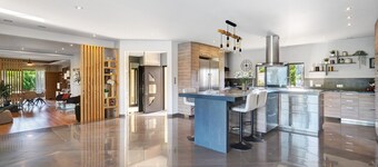 Villa 'De L’isle' with Private Pool, Wi-Fi, and Air Conditioning