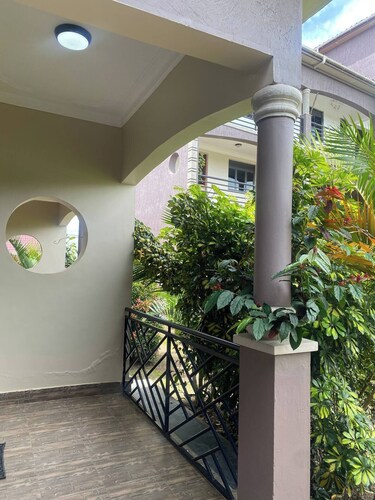 1 - Single room at Mufasha Boutique And Suites