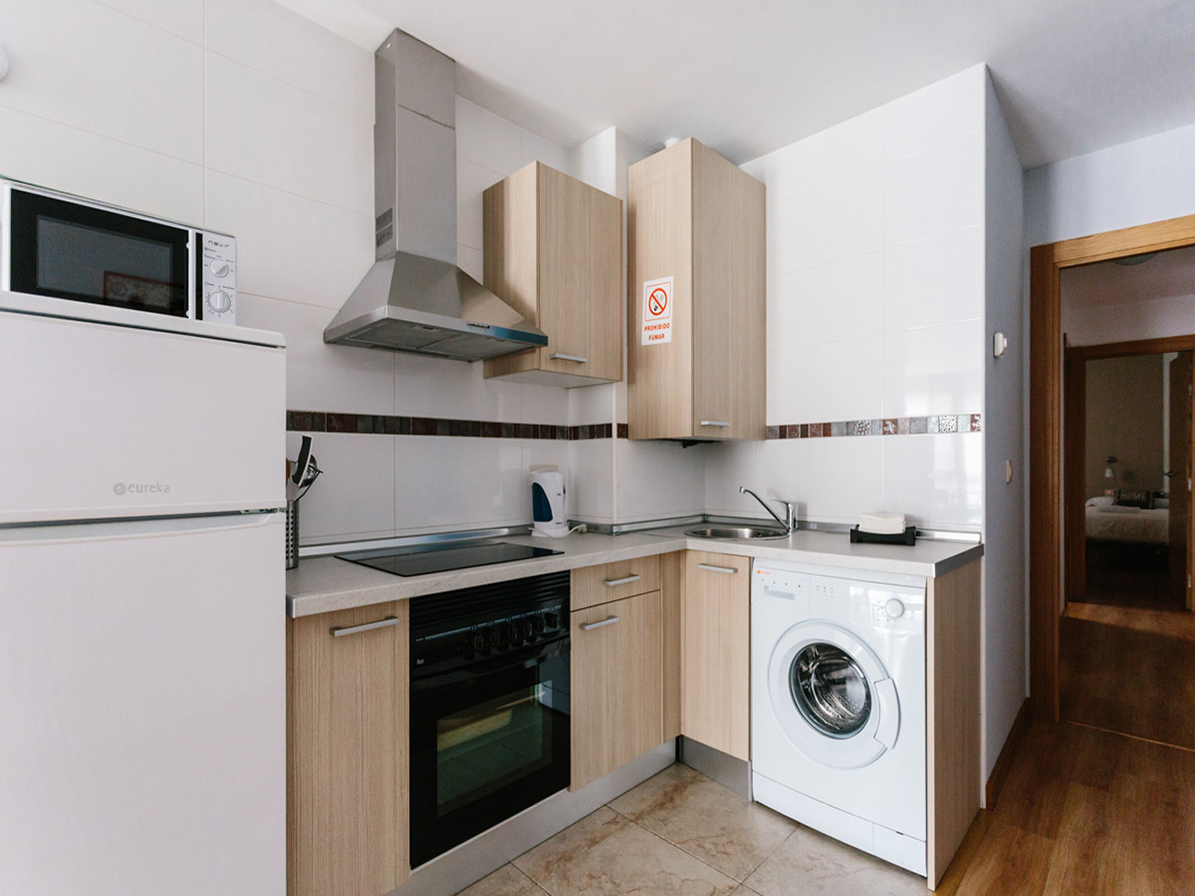 雪櫃、微波爐、爐具、廚房用具/餐具/器皿