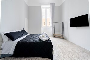 Iron/ironing board, WiFi, bed sheets - Apartment 'Liberty Suite' with Wi-Fi and Air Conditioning (Lecce)