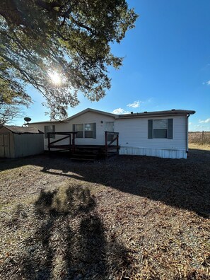 Exterior - 3br/2ba Duck Camp at Bayou Meto (Humphrey)