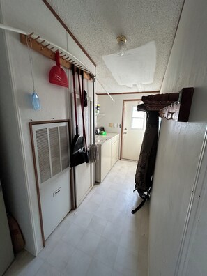 Interior - 3br/2ba Duck Camp at Bayou Meto (Humphrey)