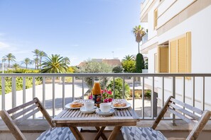 Outdoor dining - Apartamento Reganyol by Rentallorca (Alcúdia)