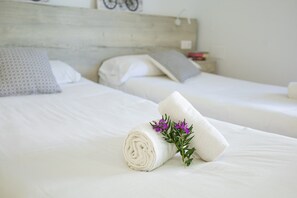 2 bedrooms, iron/ironing board, free WiFi, bed sheets - Apartamento Reganyol by Rentallorca (Alcúdia)