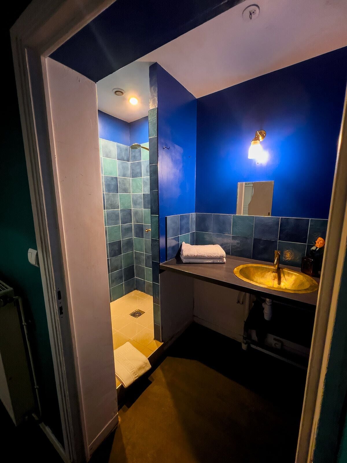 Chambre Double ou avec lits jumeaux, vue jardin | Salle de bain